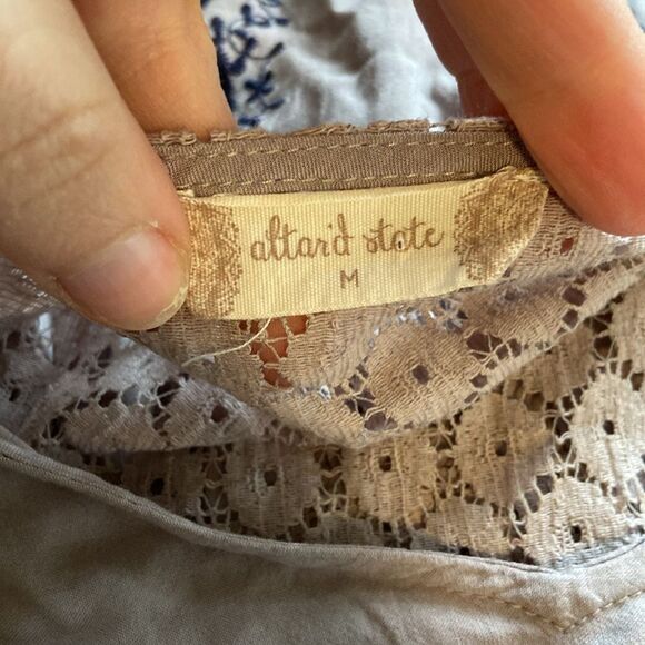 Altar'd State Gray & Navy Blue Embroidered Balloon Sleeve Tunic Blouse Size Med - Picture 7 of 8